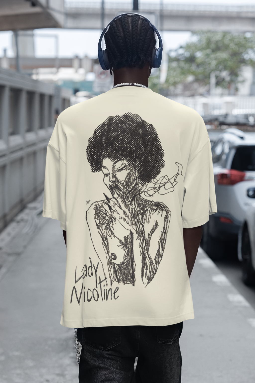 Off-White Oversized T-shirt | Lady Nicotine